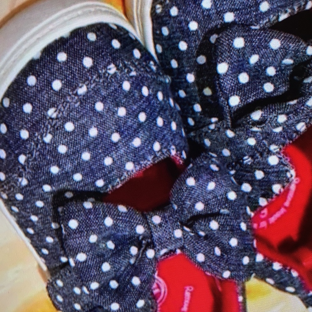 Polka dot denim shoes